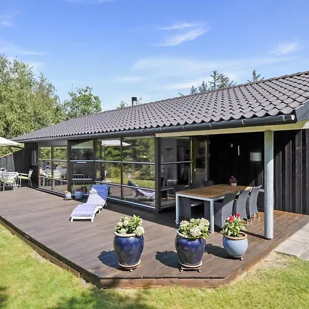 Angja - 800m From The Sea By Interhome Feriehus