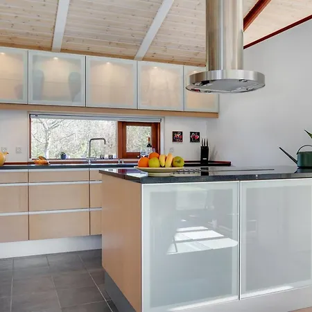 Angja - 800m From The Sea By Interhome *