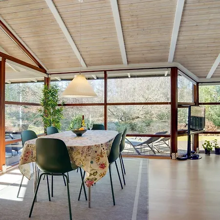 Angja - 800m From The Sea By Interhome